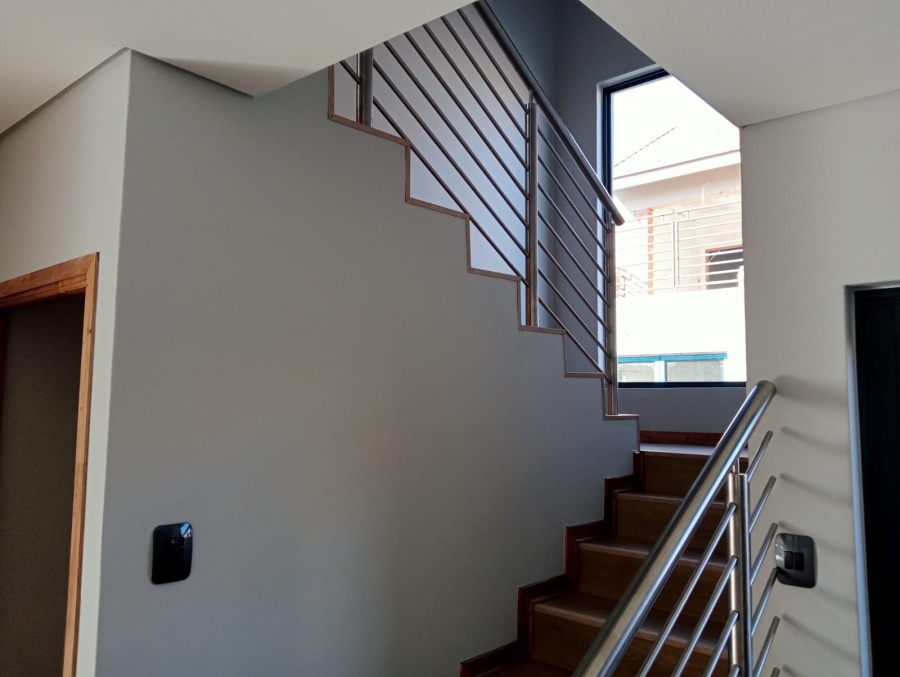 3 Bedroom Property for Sale in Somerton Estate Free State